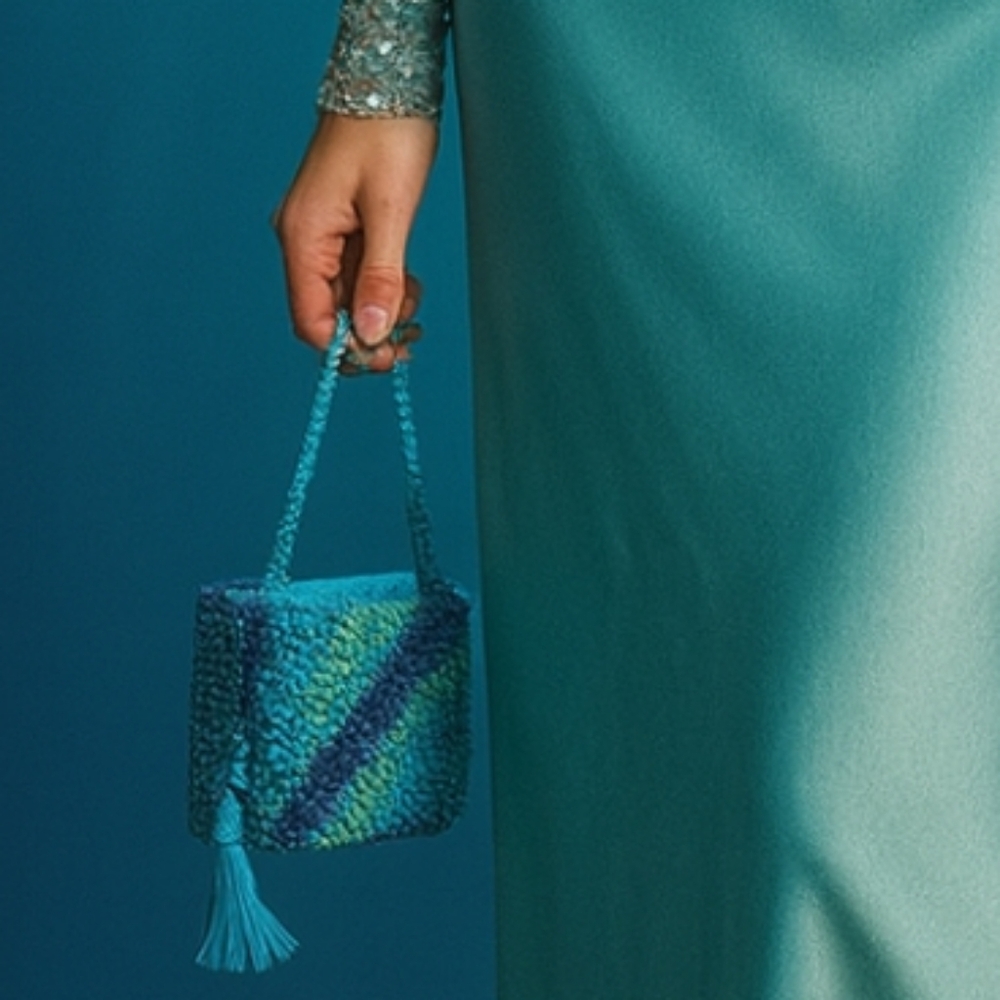 VINTAGE Azure Blue Beaded Wristlet Bag Small Purse Mod Retro Style